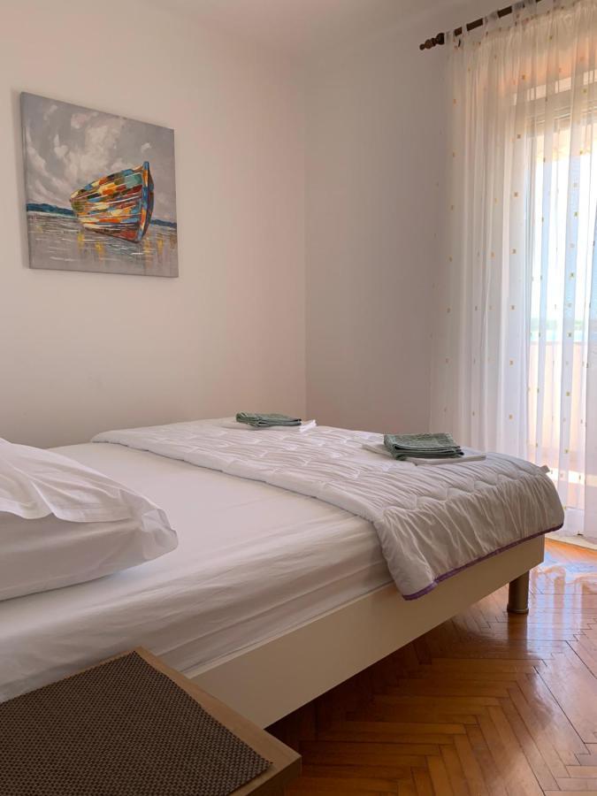 Apartmans And Rooms "Slavica" Novalja Ngoại thất bức ảnh